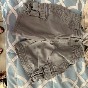 5 pairs of khaki shorts